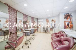 Local comercial en venta en Torroella de Montgrí, Casco photo 0