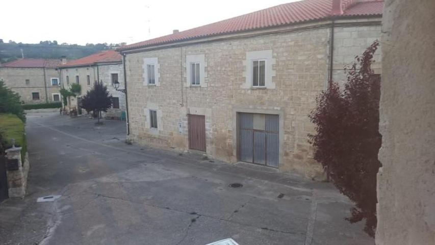 Casa en venta en Hormazas, Zumel photo 0