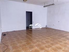 Local comercial en venta en Lucena, Calle Julio Romero de Torres, 14900 photo 0