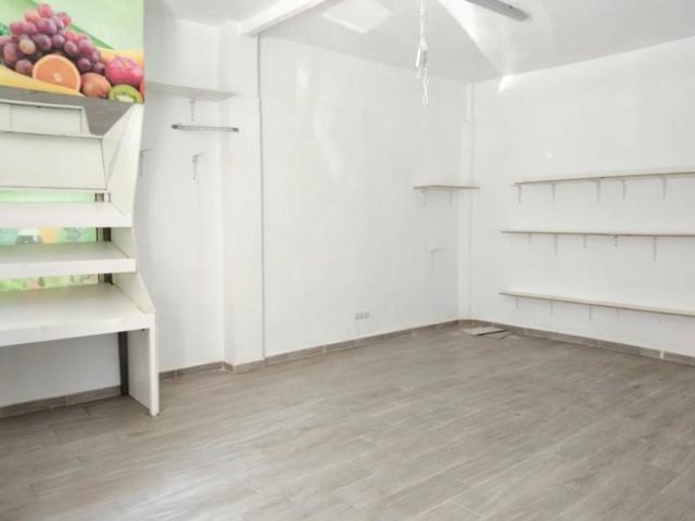 Local comercial en venta en Móstoles, Centro photo 0