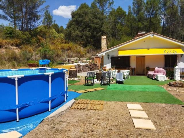 Casa en venta en Yátova, Yatova photo 0