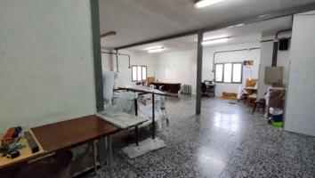 Nave industrial en venta en Valdepeñas, Parque de las Infantas photo 0