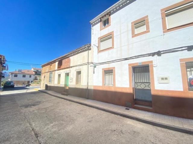 Adosada en venta en Candeleda, EL RASO photo 0