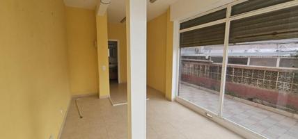 Local comercial en venta en Segur de Calafell, Centro photo 0