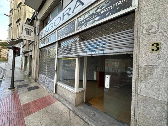 Local comercial en venta en Lugo, San Roque - As Fontiñas photo 0