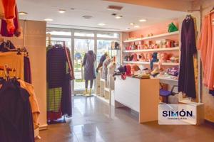 Local comercial en venta en Manresa, Sagrada Familia photo 0