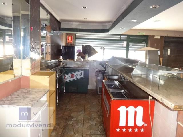 Local comercial en venta en León photo 0
