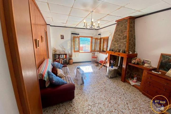 Casas de pueblo en venta en San Martín de Boniches, Castilla la mancha photo 0