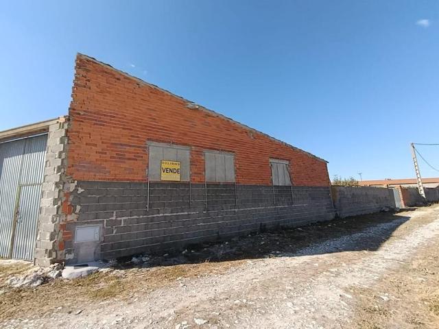 Nave industrial en venta en Viloria, Chisto photo 0