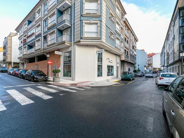 Local comercial en venta en A Cañiza, Rúa Otero Pedraio, 36880 photo 0