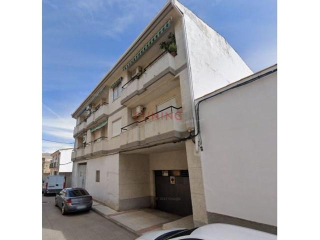 Piso en venta en Arroyo de la Luz photo 0