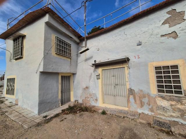 Casa en venta en Petrer, Comunidad valenciana photo 0