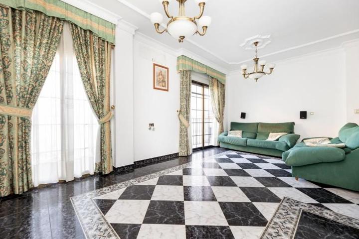 Piso en venta en Algarinejo, Algarinejo photo 0