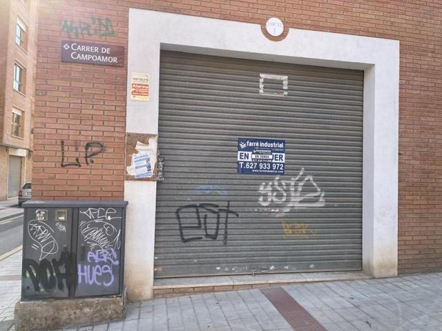 Local comercial en venta en Reus photo 0