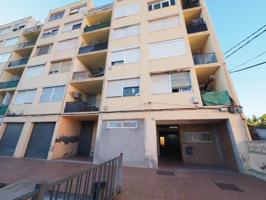 Piso en venta en Torrelles de Foix, Poble photo 0