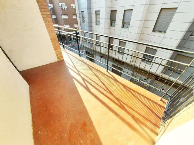 Apartamento en venta en Valdepeñas, Seis de Junio photo 0