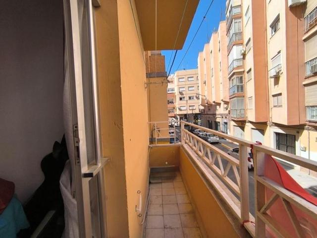 Piso en venta en Almería, Los angeles photo 0