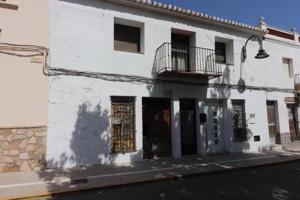 Chalet en venta en Alborache photo 0
