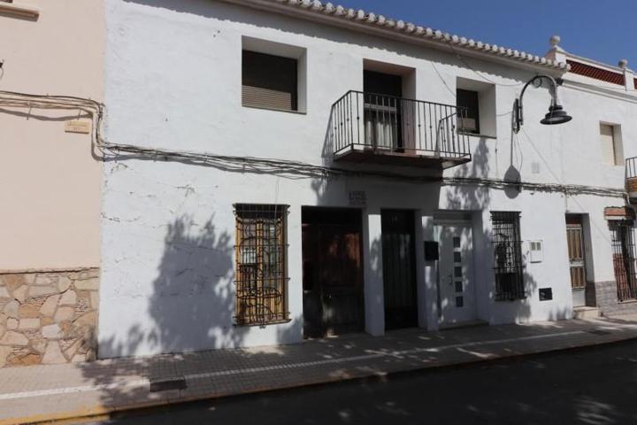 Chalet en venta en Alborache photo 0