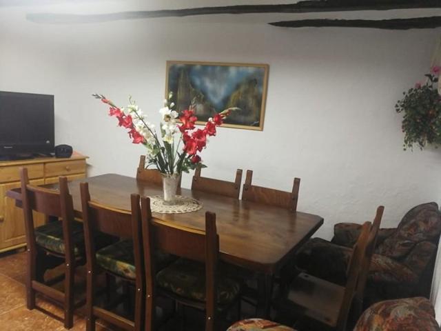 Casa en venta en Novallas, - Casco Urbano - photo 0