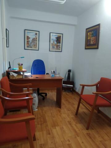 Oficina en venta en Cáceres, Centro photo 0