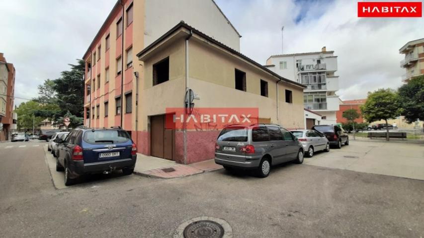 Local comercial en venta en Zamora, Cardenal Cisneros photo 0