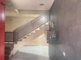 Piso en venta en Rubí, Mercat photo 0