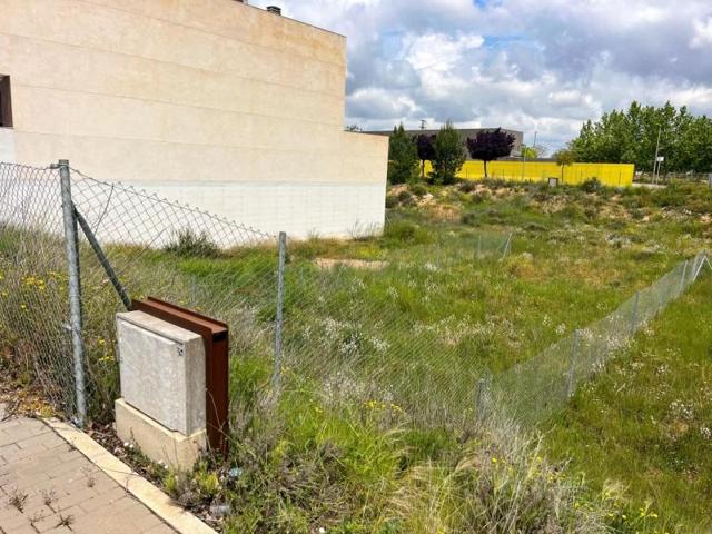 Terreno en venta en Almansa, Castilla la mancha photo 0