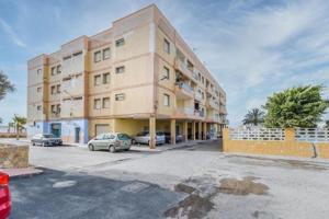 Piso en venta en Berja, Playa balanegra photo 0