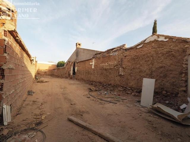 Terreno en venta en Tomelloso, Calle Socuellamos photo 0