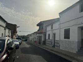 Casa en venta en Miajadas, Centro photo 0