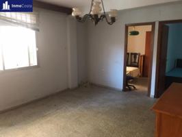 Piso en venta en La Línea de la Concepción, Centro photo 0