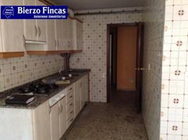 Piso en venta en Ponferrada, Flores del sil photo 0