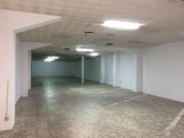 Local comercial en venta en Ponferrada, Alta photo 0