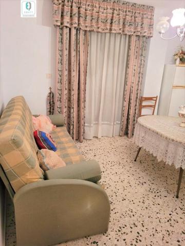 Piso en venta en Montefrío, Centro photo 0