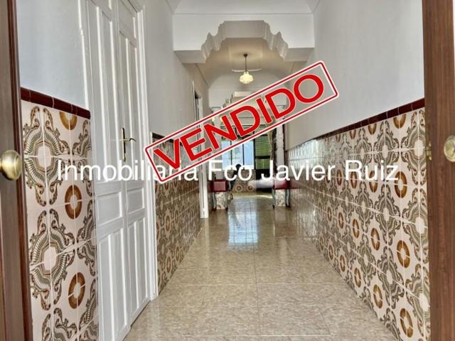 Casa en venta en Villafranca de los Barros, Pilar photo 0