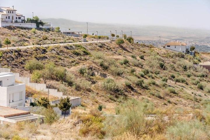 Terreno en venta en Zubia, Altos de la zubia photo 0