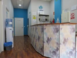 Local comercial en venta en Alcalá de Guadaira, Instituto photo 0