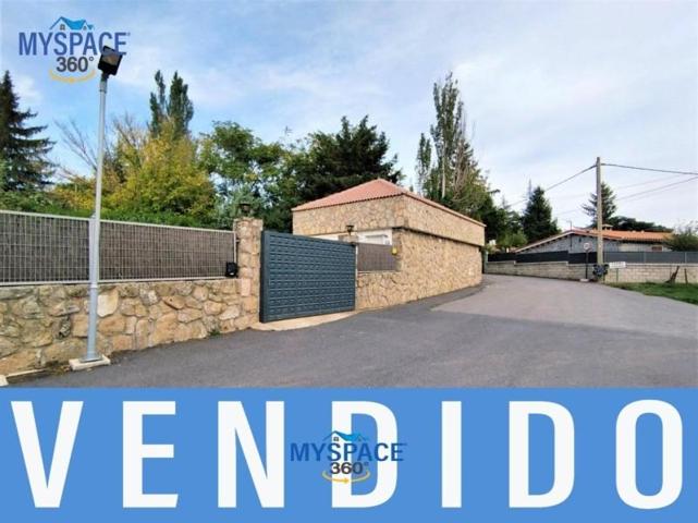 Casa en venta en Herradon De Pinares, La cañada photo 0