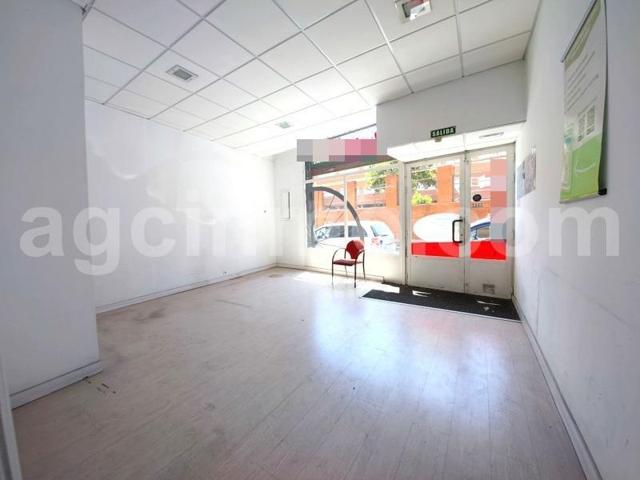 Local comercial en venta en Valladolid, La Circular photo 0