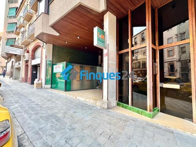 Local comercial en venta en Manresa, Carretera Cardona photo 0