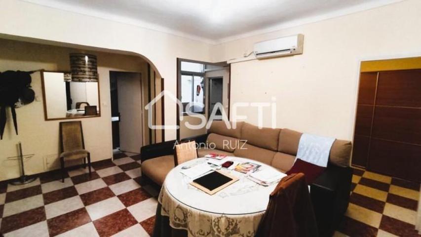 Piso en venta en Úbeda photo 0