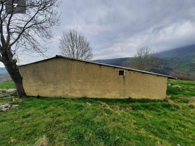 Local comercial en venta en Valdáliga, Bustriguado photo 0