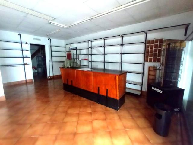 Local comercial en venta en Irun photo 0