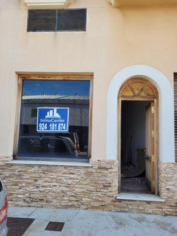 Local comercial en venta en Badajoz, Barriada de Llera photo 0