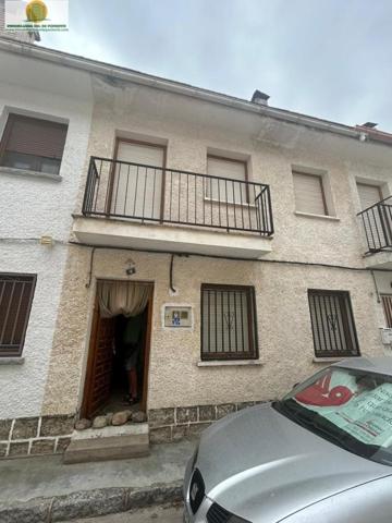 Casa en venta en El Hoyo de Pinares, Zona urbana photo 0