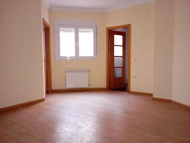 Piso en venta en Valdepeñas, Barrio de los Llanos photo 0