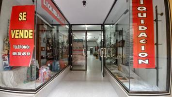 Local comercial en venta en Loja, Barrio Plines photo 0