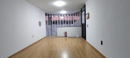 Local comercial en venta en Vilafranca del Penedès, Sant Julià photo 0