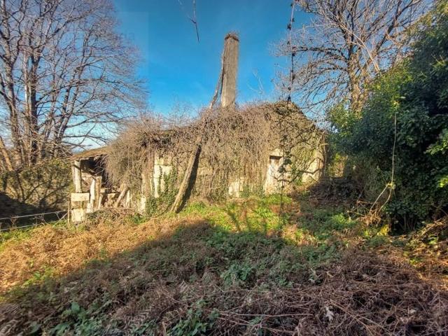 Casa con terreno en venta en Silleda photo 0